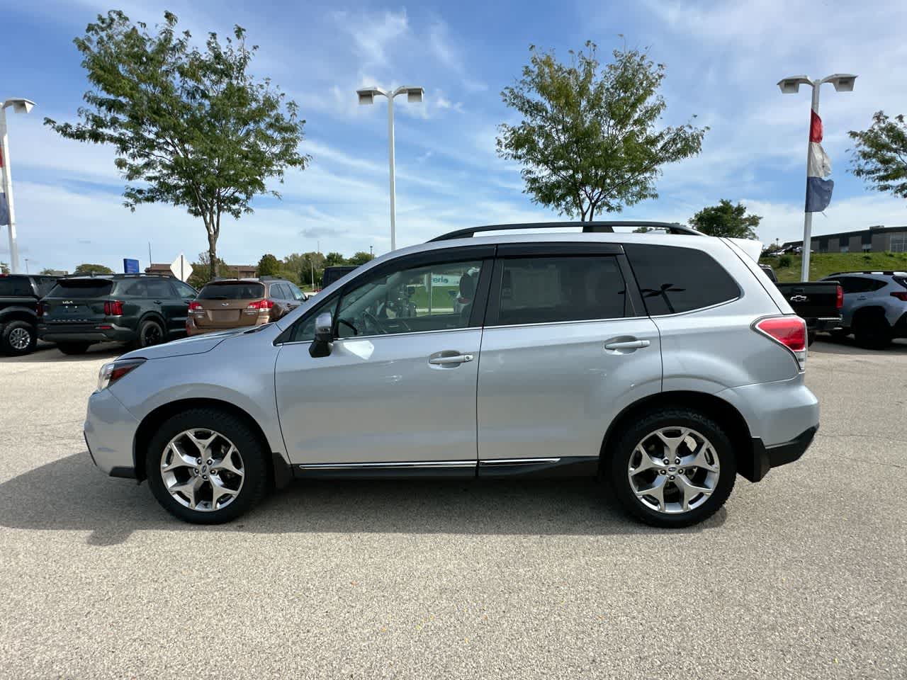 Thumbnail: 2018 Subaru Forester - 10