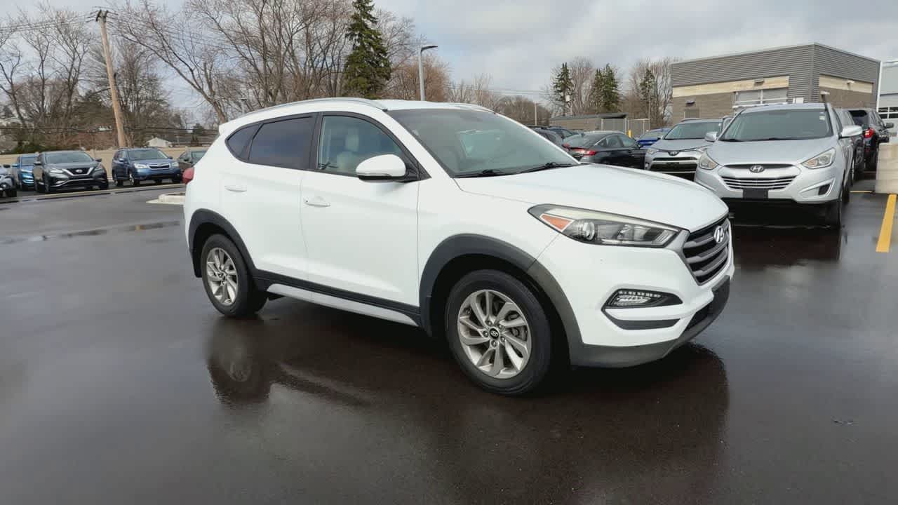 Thumbnail: 2017 Hyundai Tucson - 2