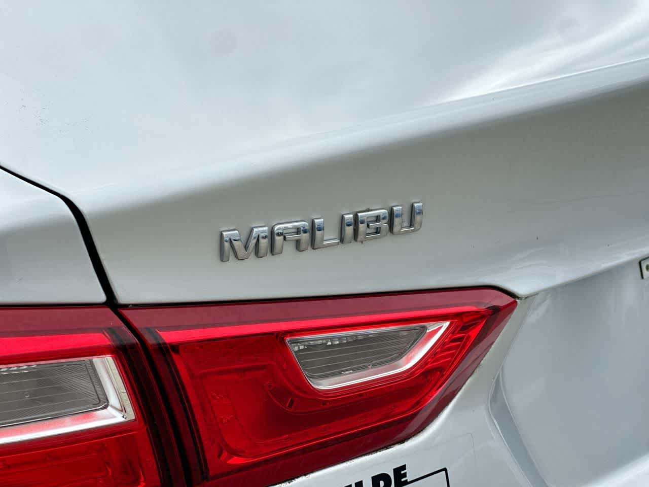 Thumbnail: 2020 Chevrolet Malibu - 18