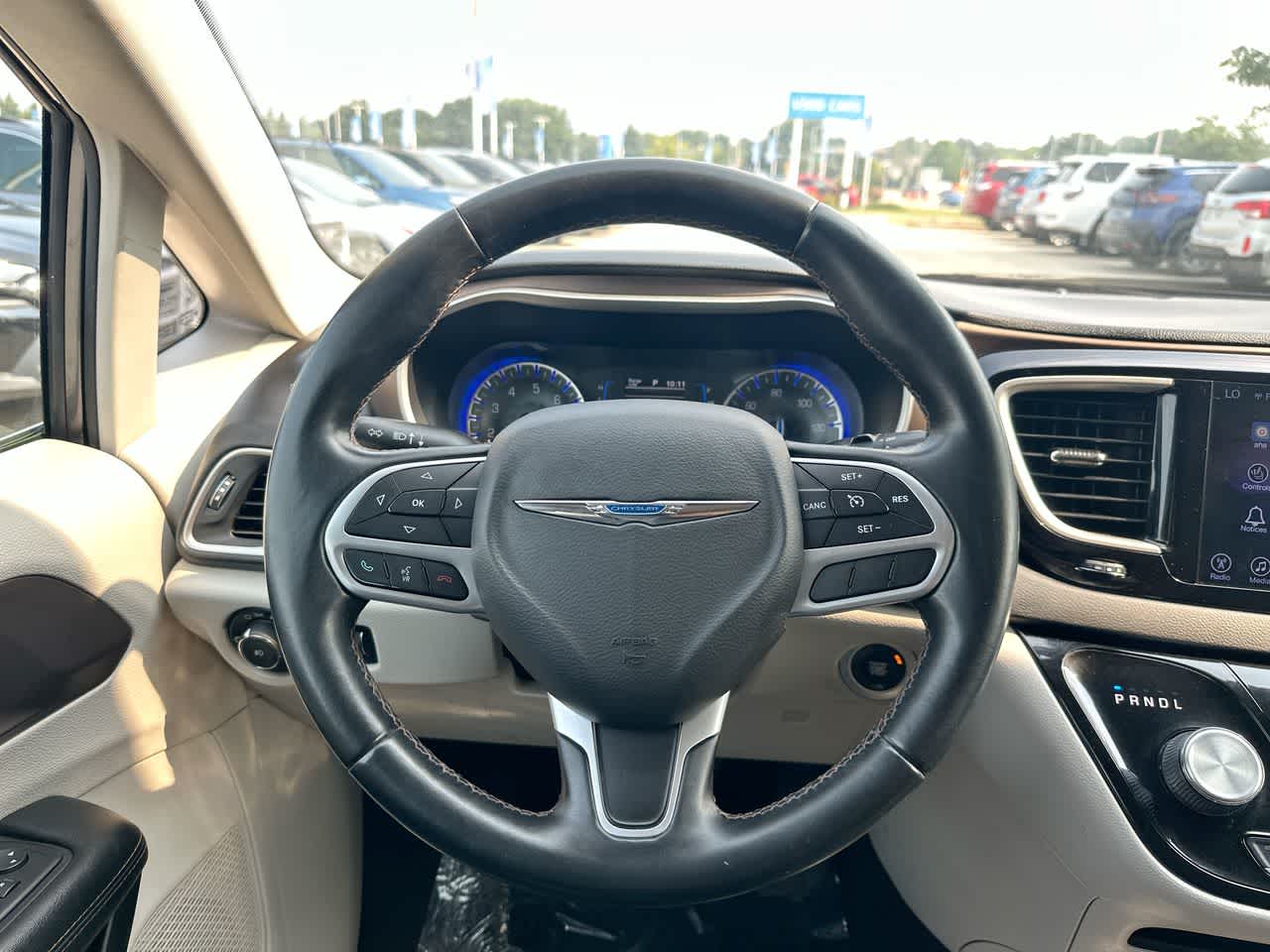Thumbnail: 2017 Chrysler Pacifica - 28