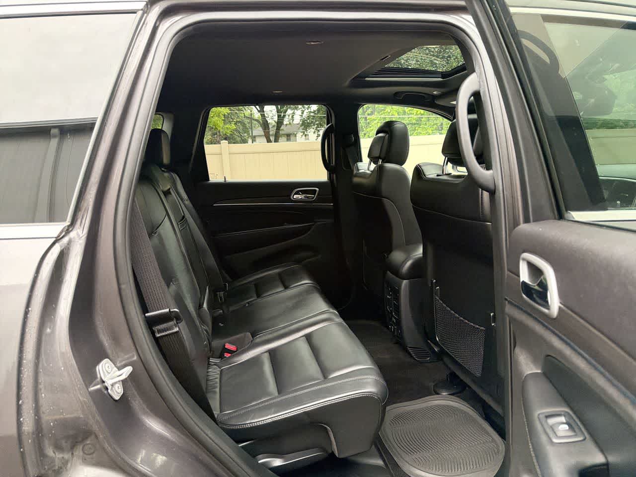 Thumbnail: 2018 Jeep Grand Cherokee - 26