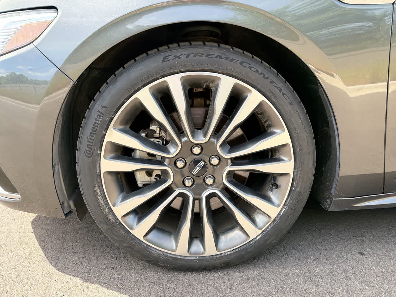 Thumbnail: 2017 Lincoln Continental - 18
