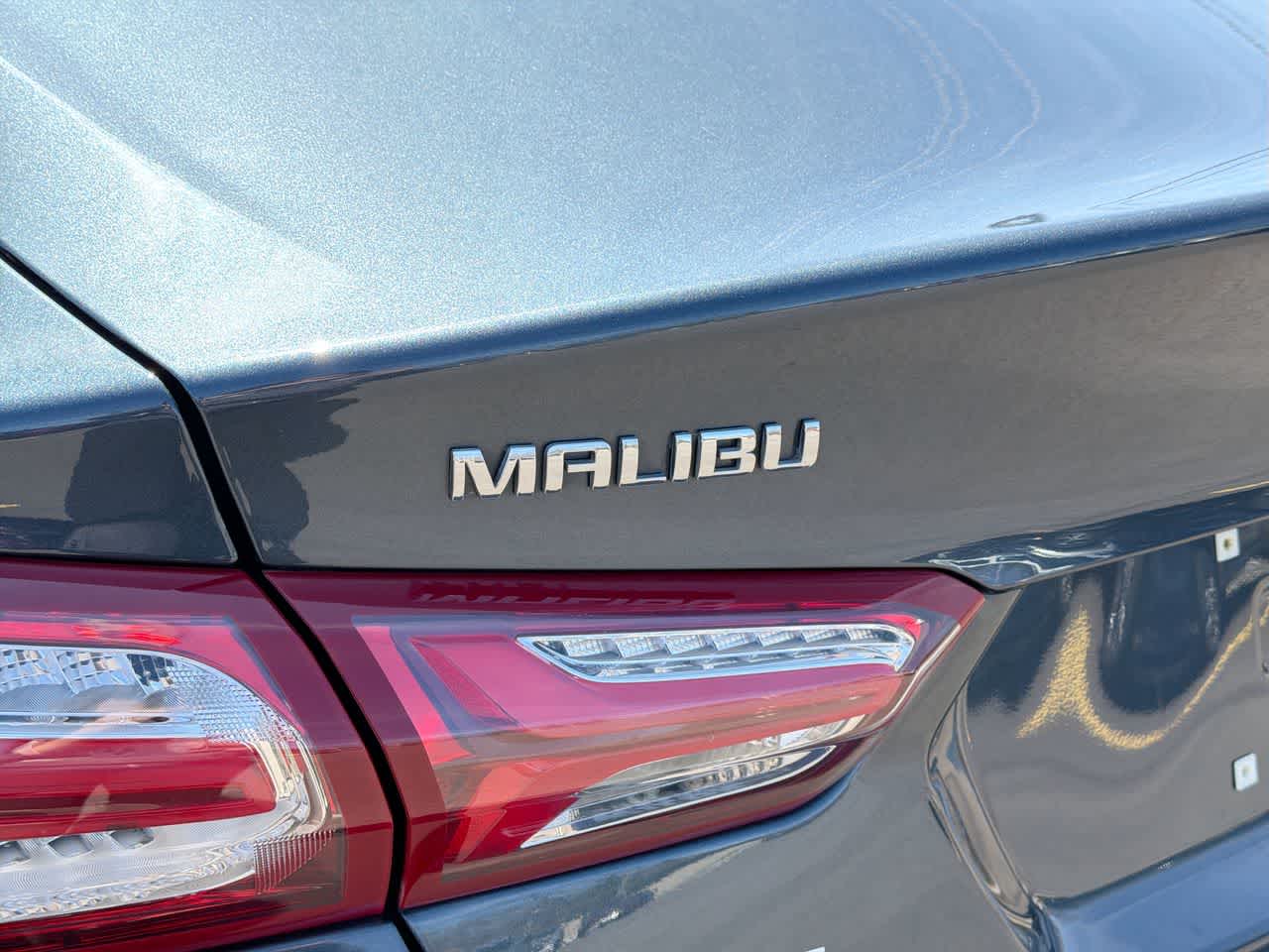 Thumbnail: 2020 Chevrolet Malibu - 17