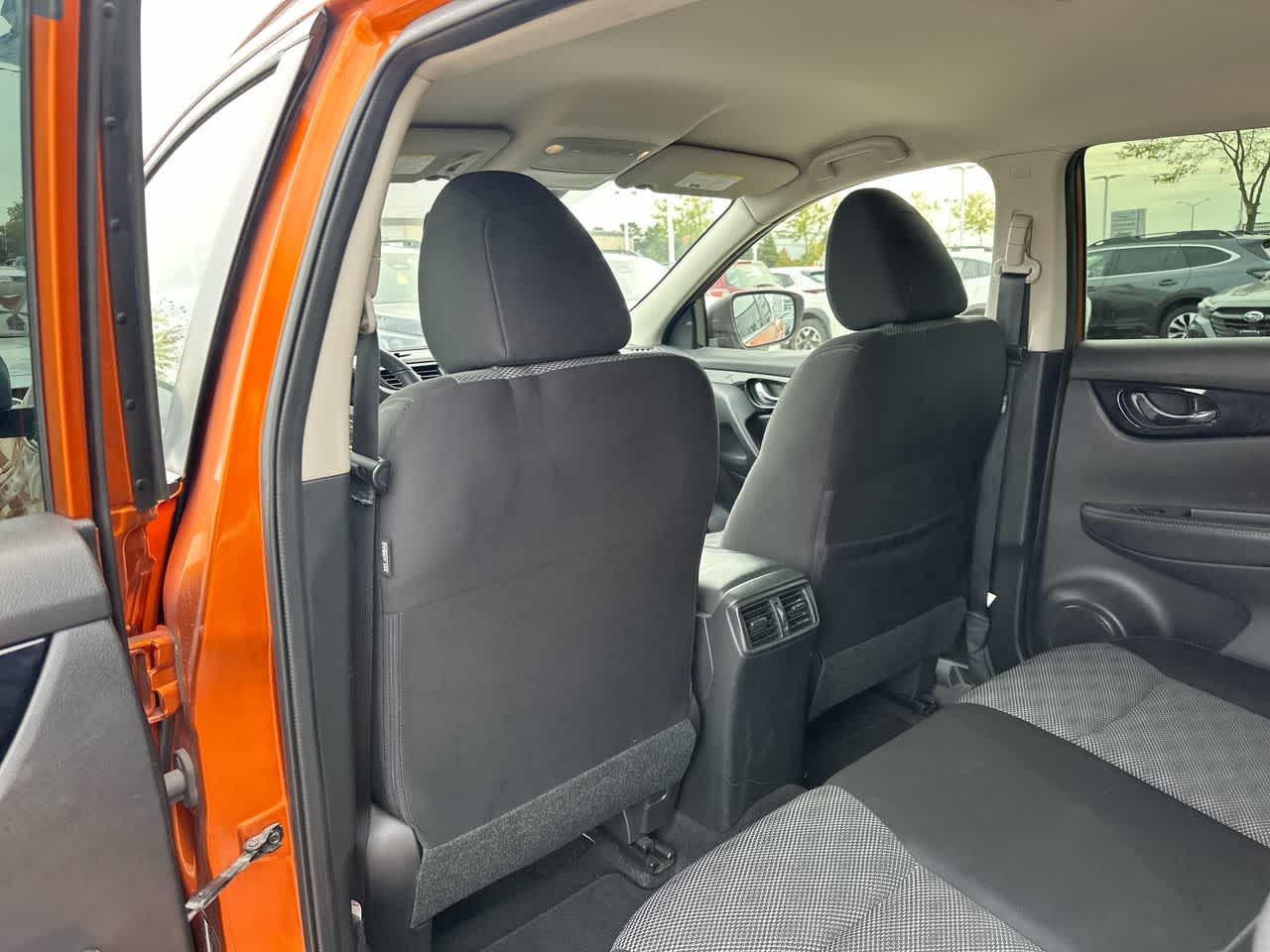 Thumbnail: 2020 Nissan Rogue Sport - 23