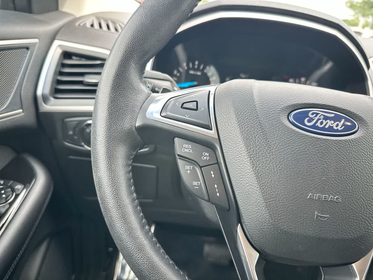 Thumbnail: 2018 Ford Edge - 28
