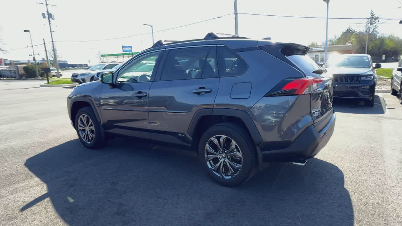 Thumbnail: 2025 Toyota RAV4 - 6