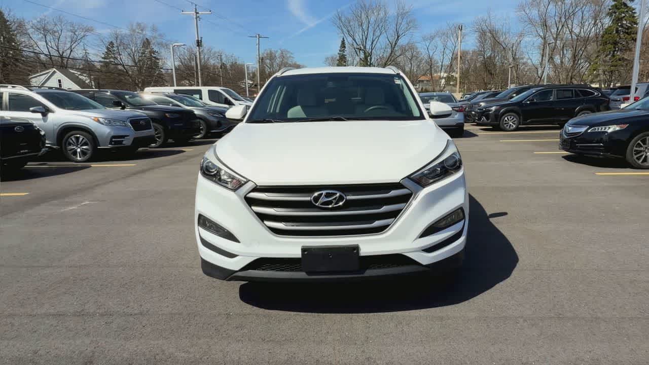 Thumbnail: 2017 Hyundai Tucson - 3