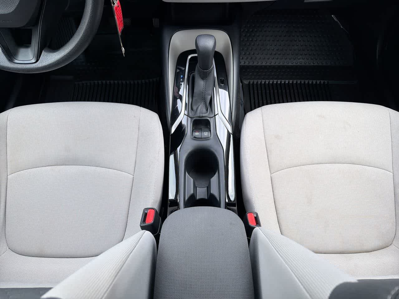 2021 Toyota Corolla LE - Photo 30
