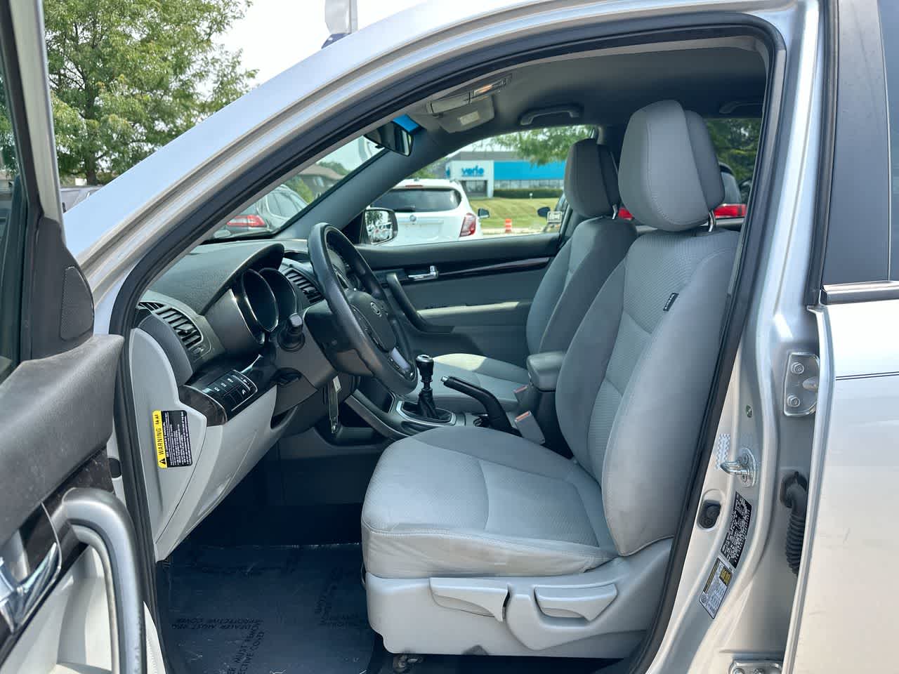 Thumbnail: 2011 Kia Sorento - 21