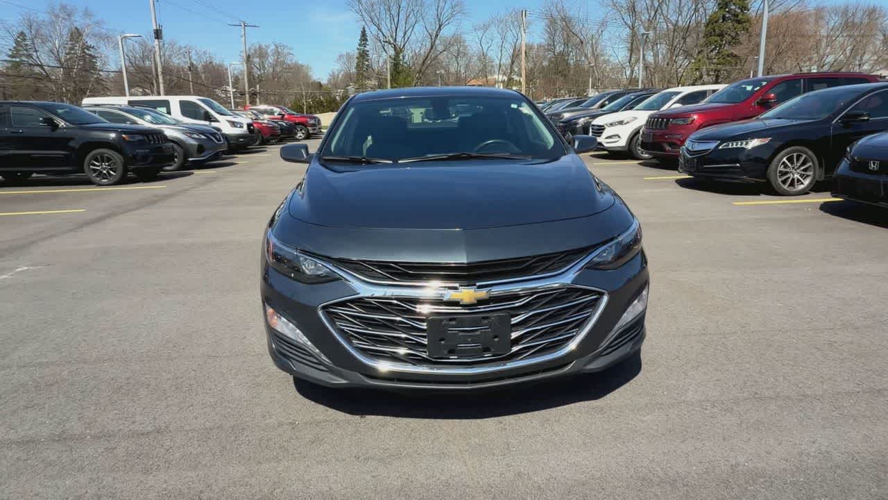 Thumbnail: 2020 Chevrolet Malibu - 3