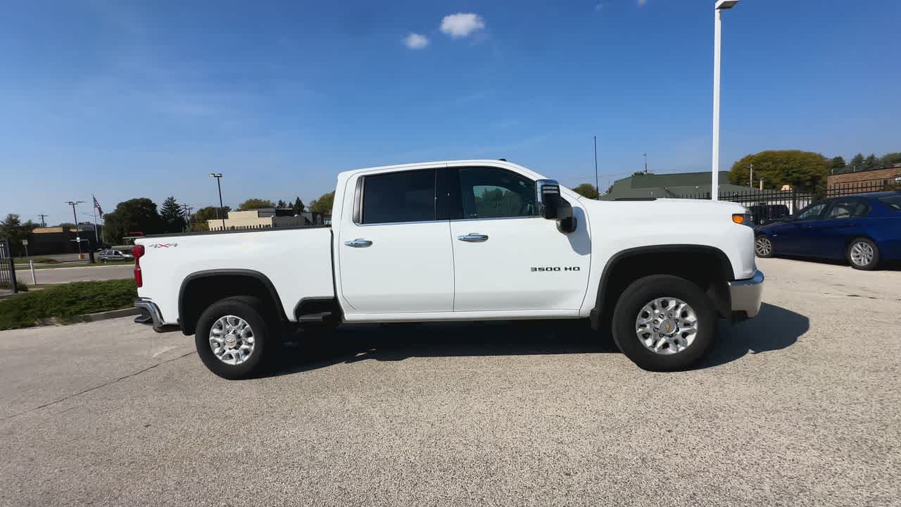 Thumbnail: 2022 Chevrolet Silverado 3500 - 9