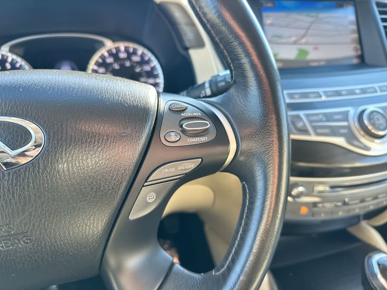 Thumbnail: 2017 INFINITI QX60 - 31