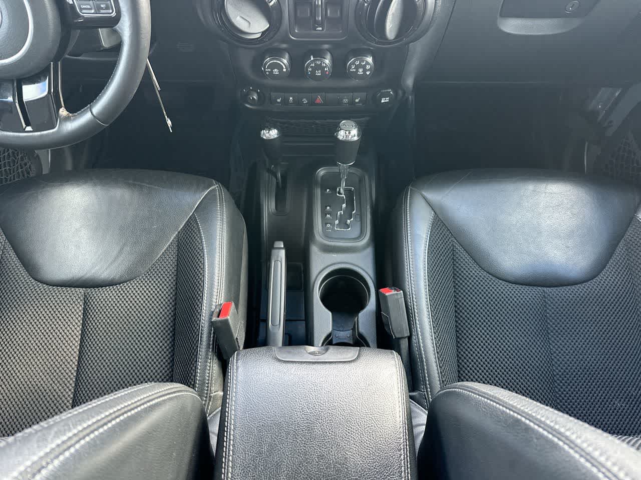 Thumbnail: 2017 Jeep Wrangler - 30