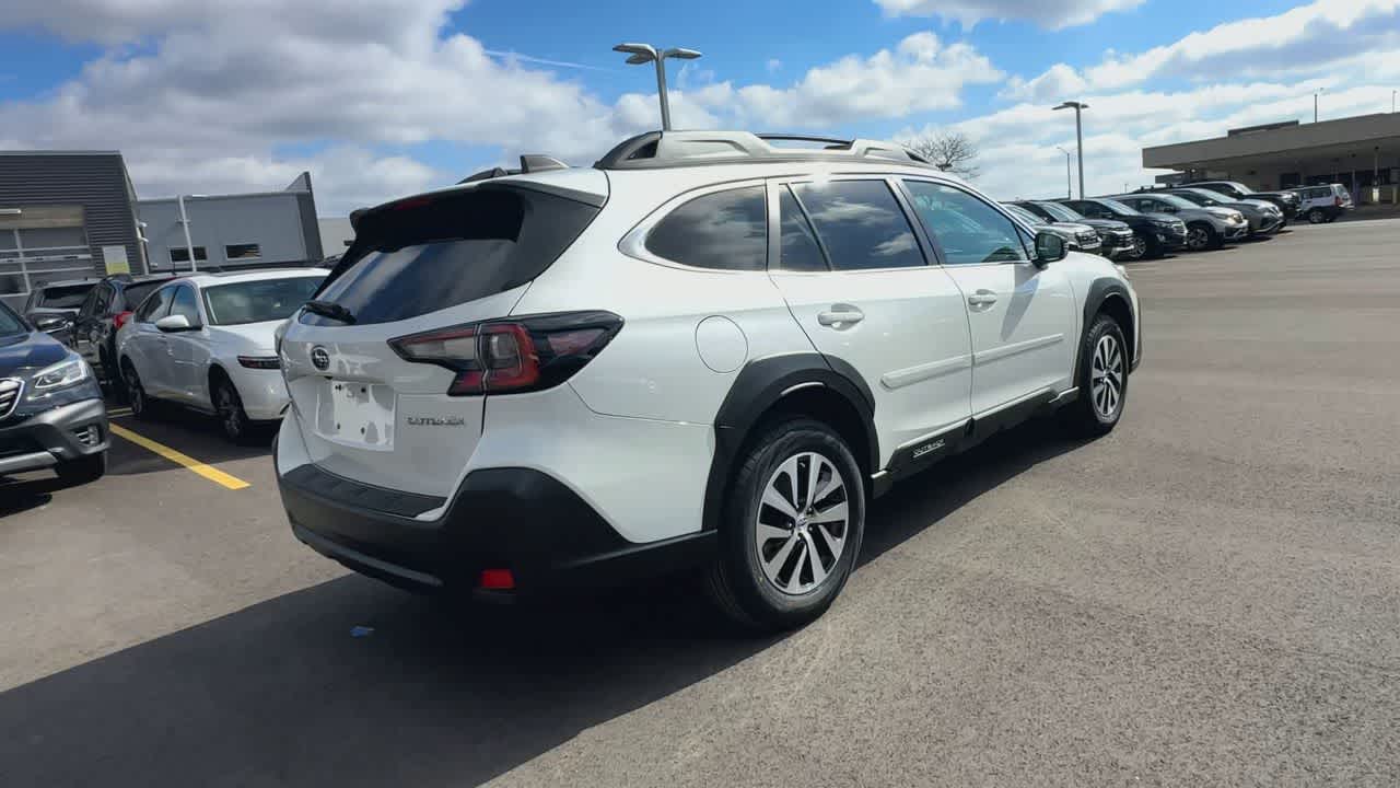 Thumbnail: 2023 Subaru Outback - 8