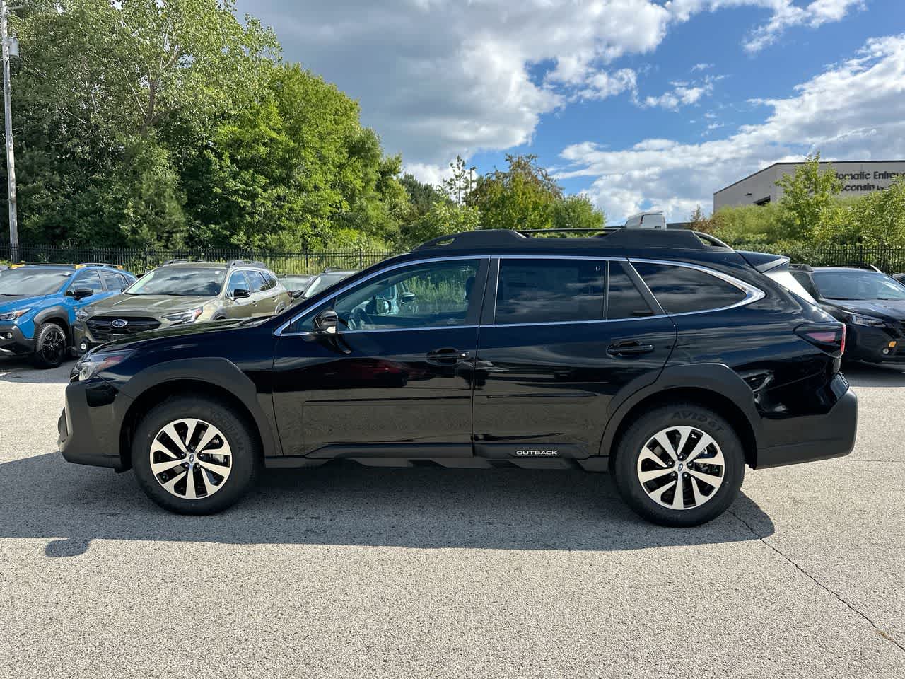 Thumbnail: 2025 Subaru Outback - 10