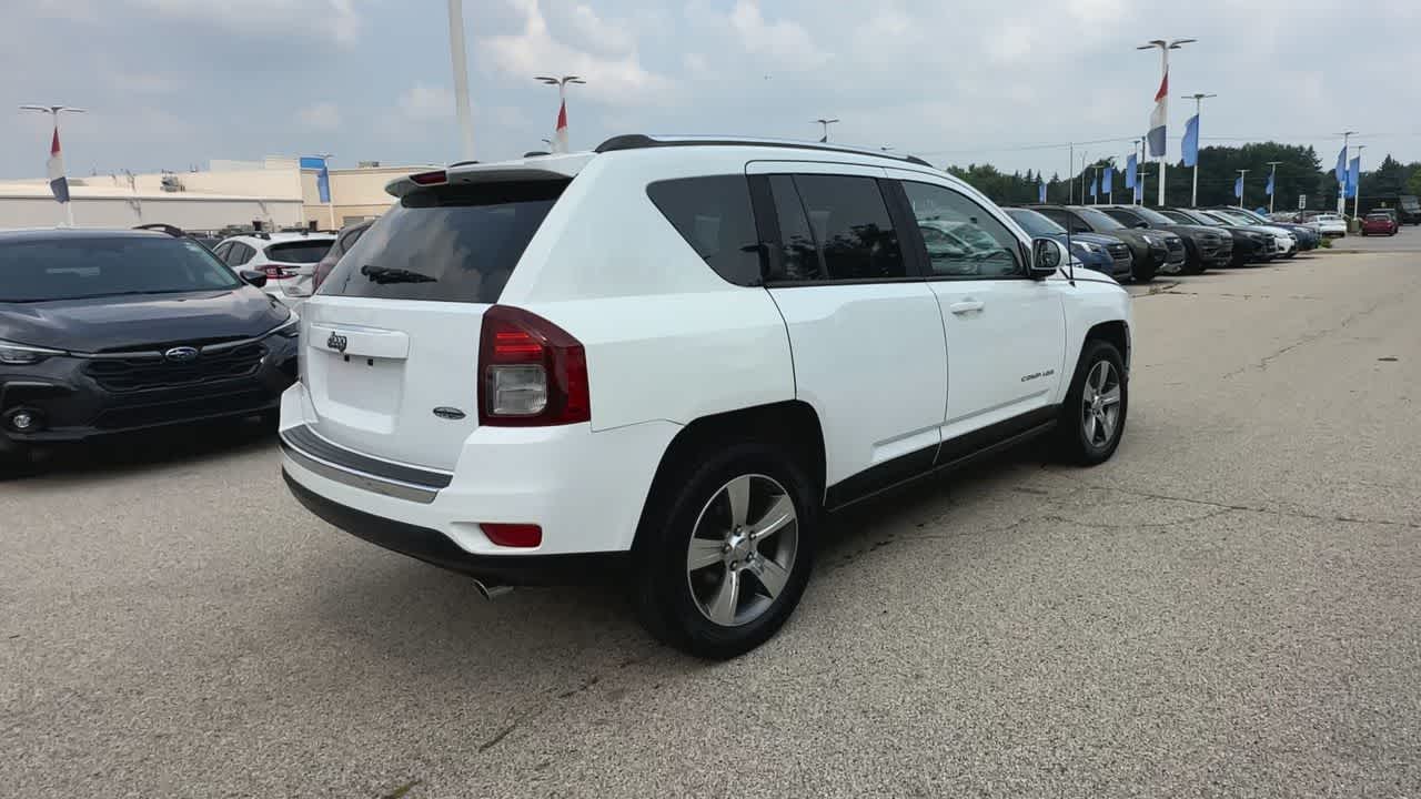 Thumbnail: 2016 Jeep Compass - 8