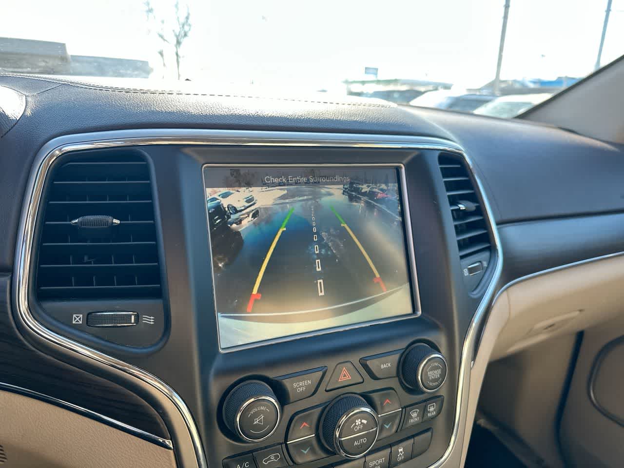 Thumbnail: 2017 Jeep Grand Cherokee - 34