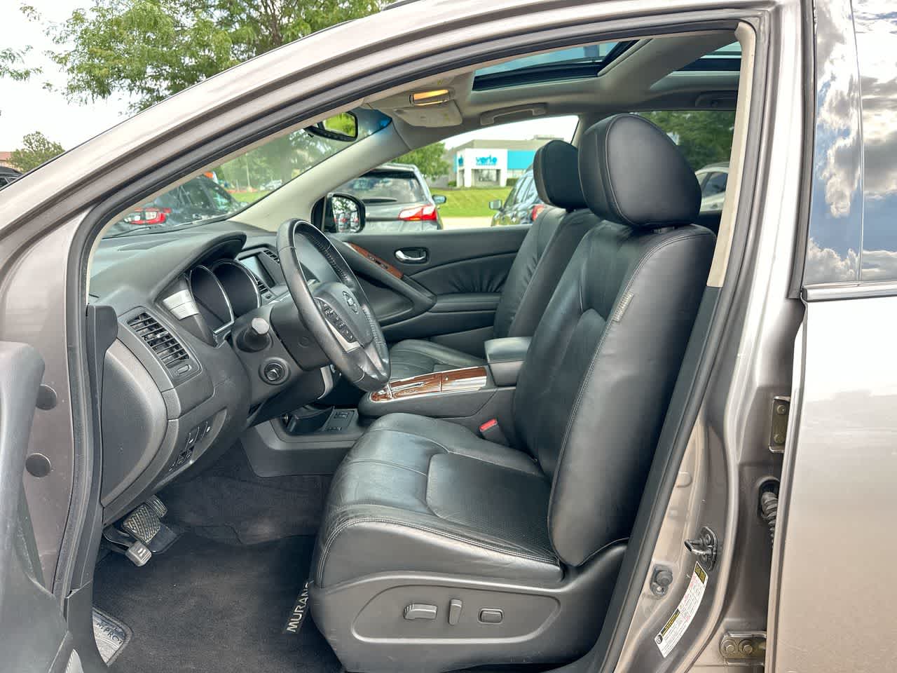 Thumbnail: 2010 Nissan Murano - 21
