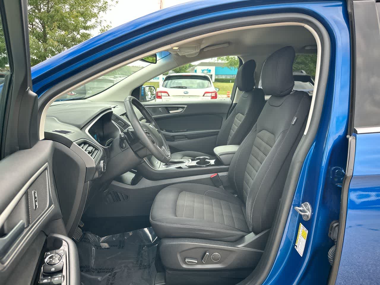Thumbnail: 2018 Ford Edge - 21