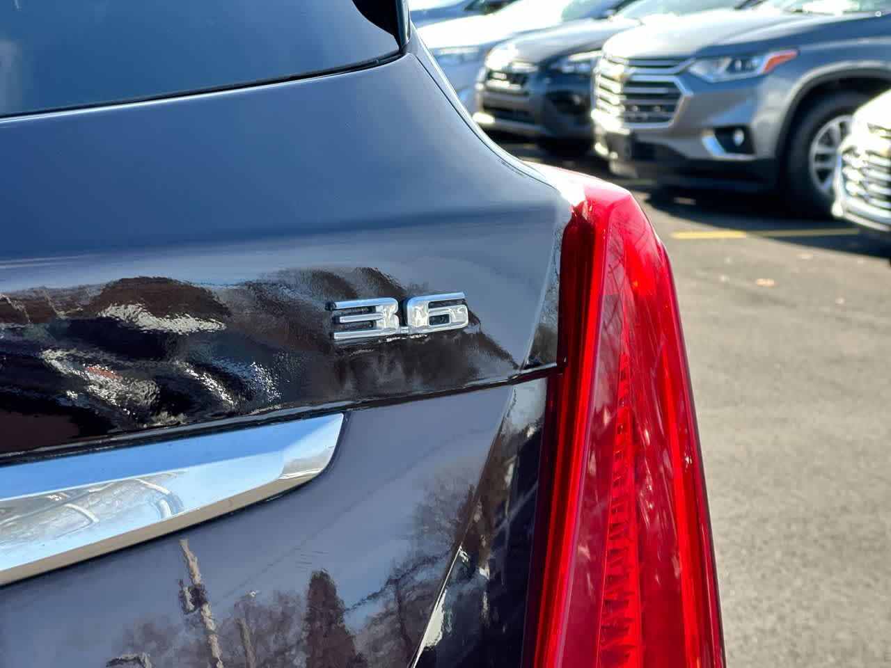 Thumbnail: 2017 Cadillac XT5 - 18