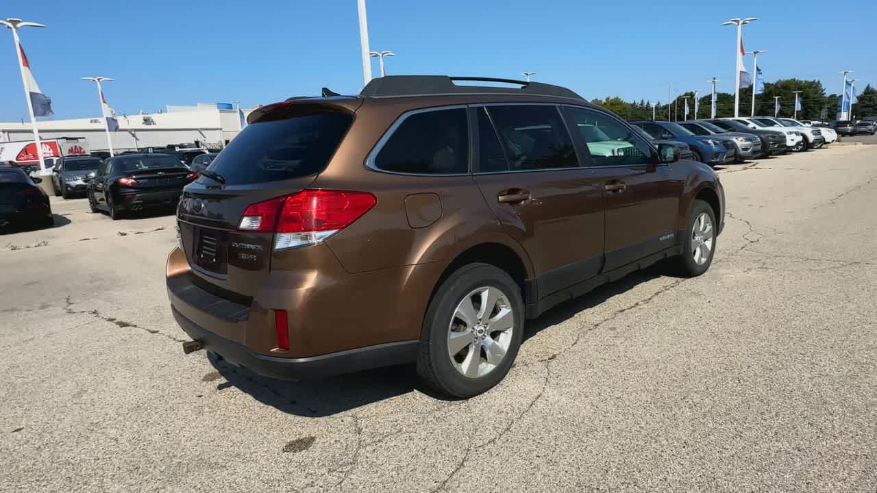 Thumbnail: 2012 Subaru Outback - 8