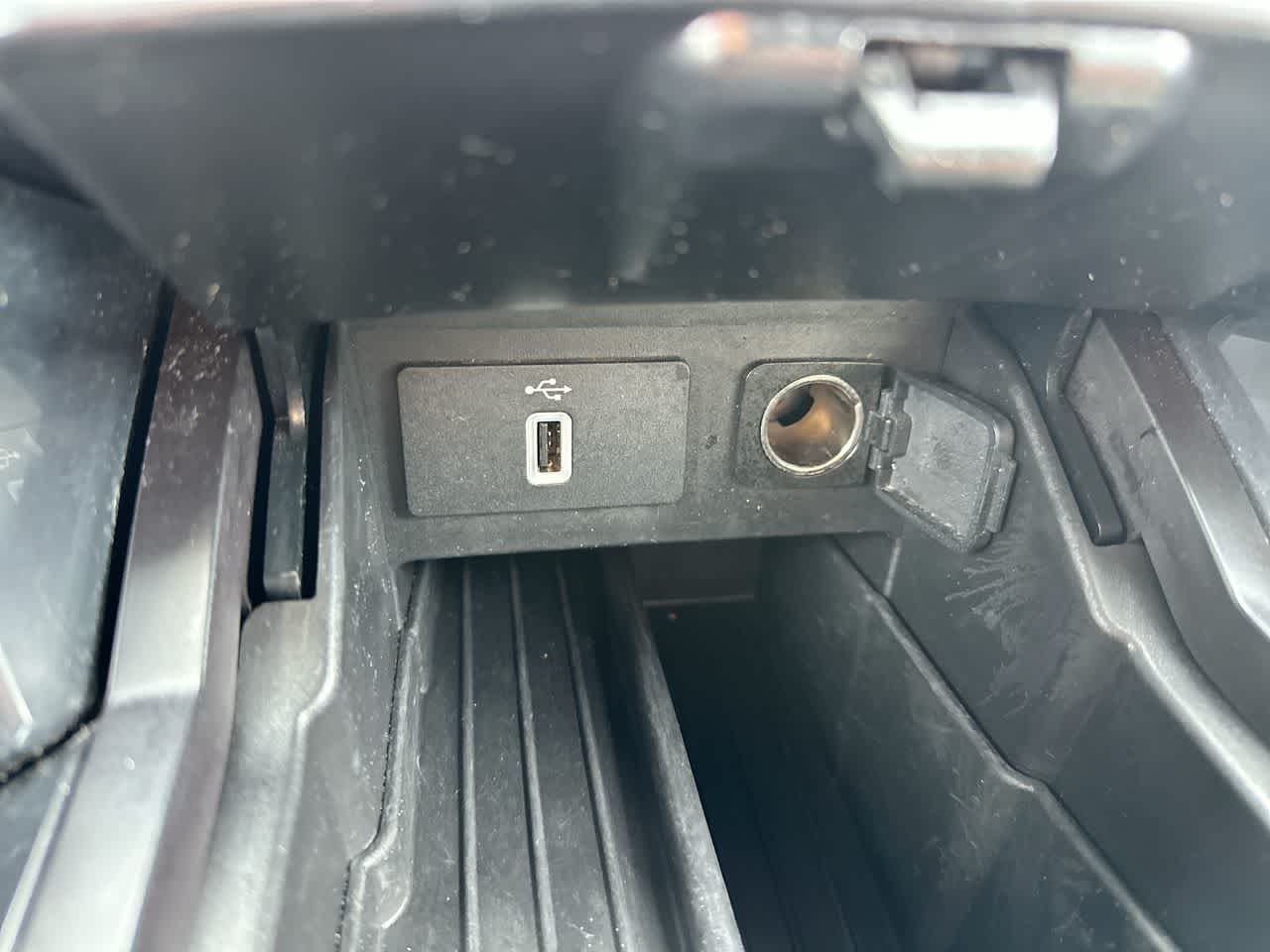 Thumbnail: 2018 Ford Explorer - 35