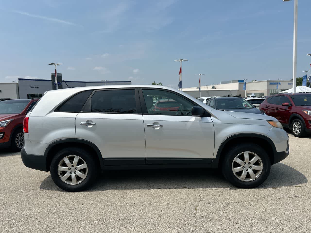 Thumbnail: 2011 Kia Sorento - 14