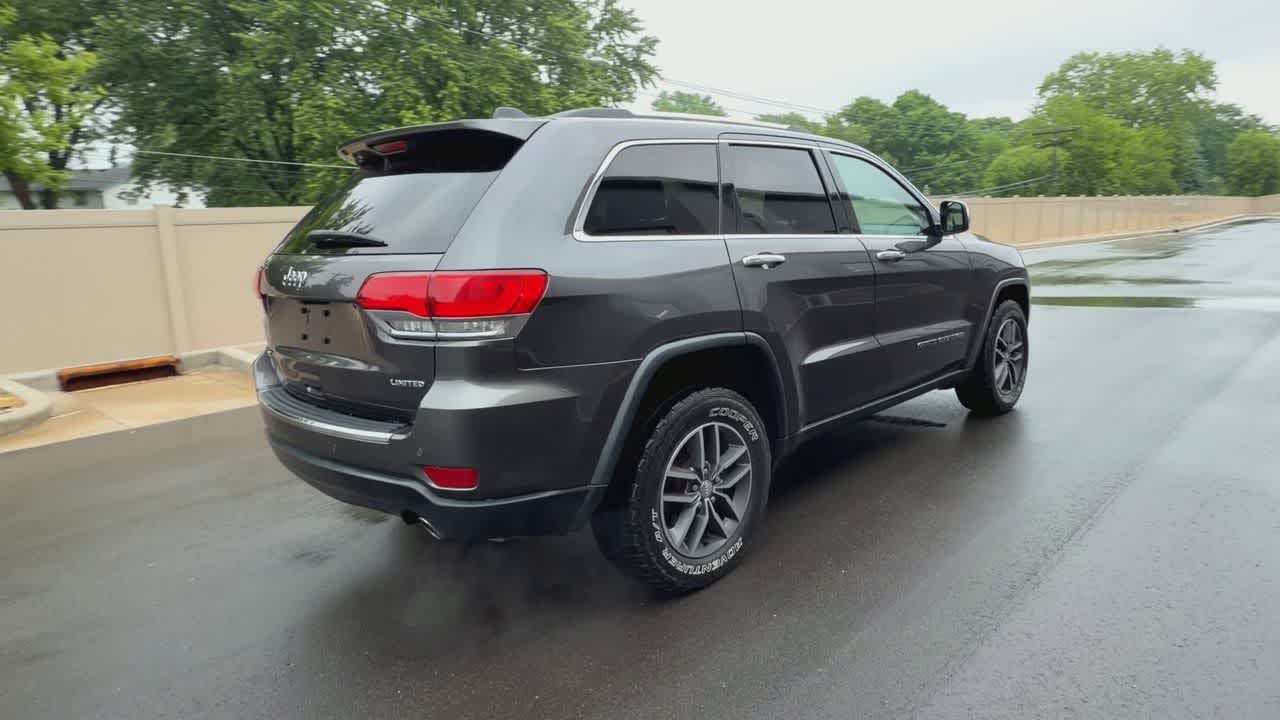 Thumbnail: 2018 Jeep Grand Cherokee - 8