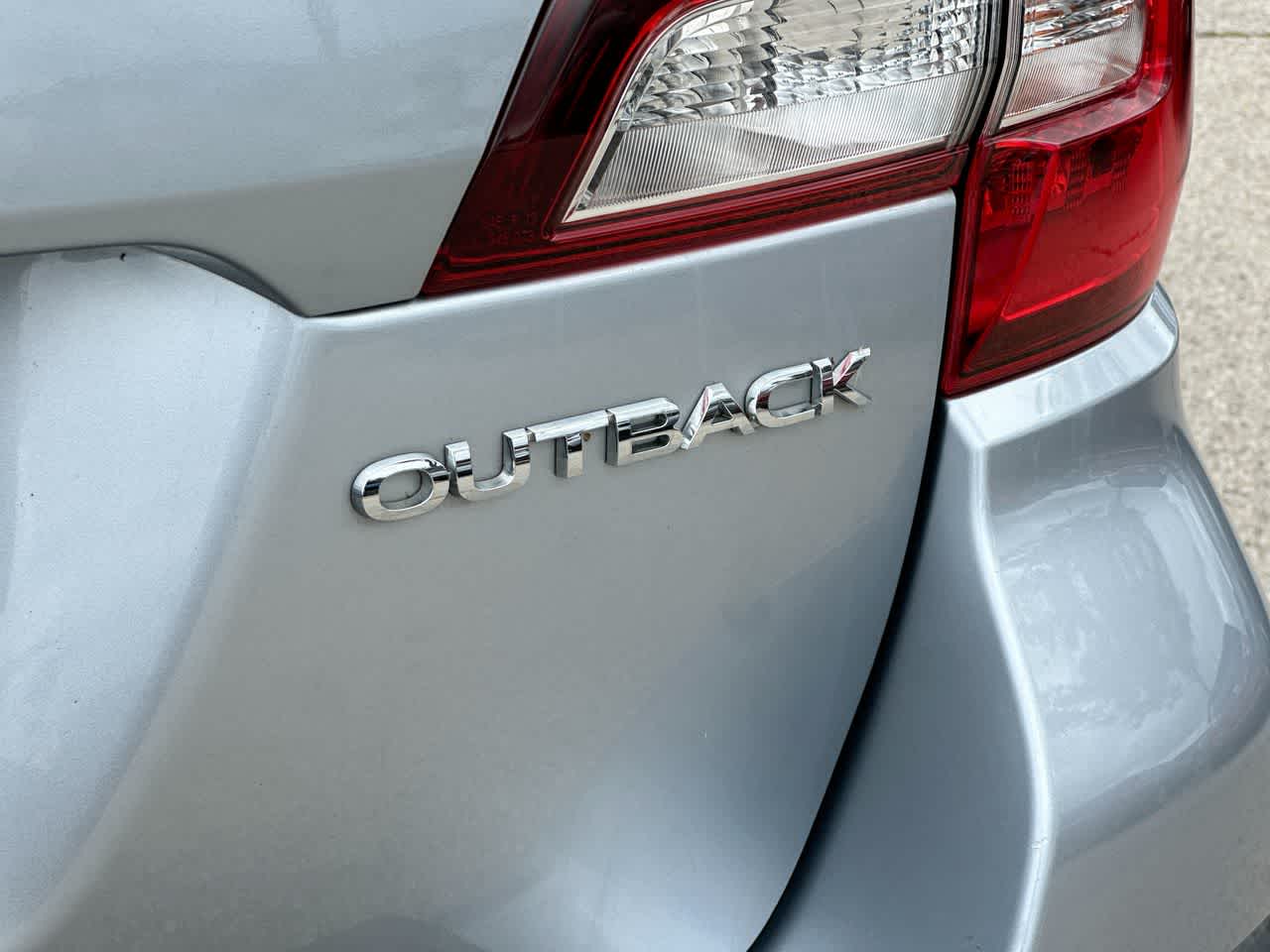 Thumbnail: 2019 Subaru Outback - 18
