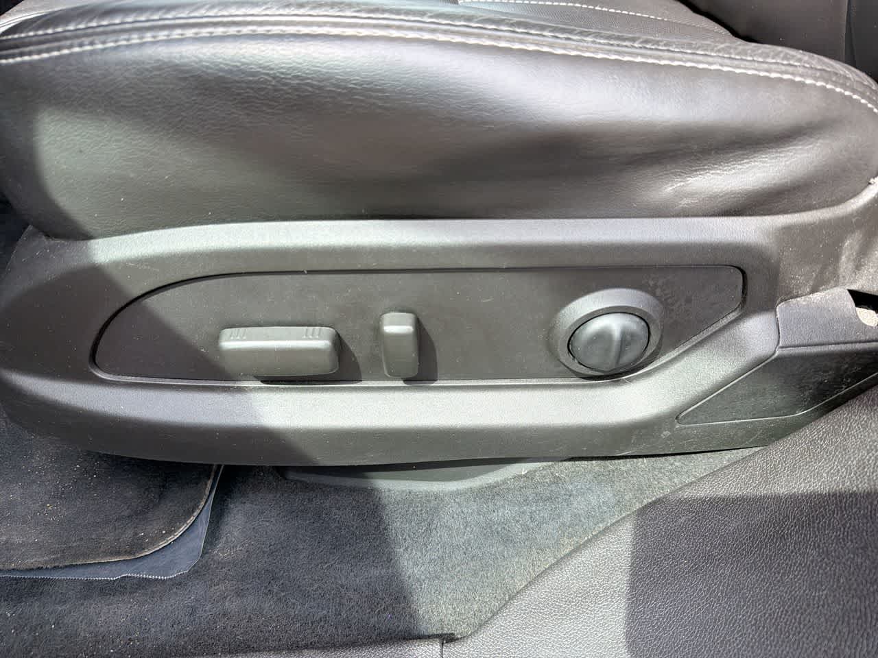 Thumbnail: 2013 Buick Enclave - 21