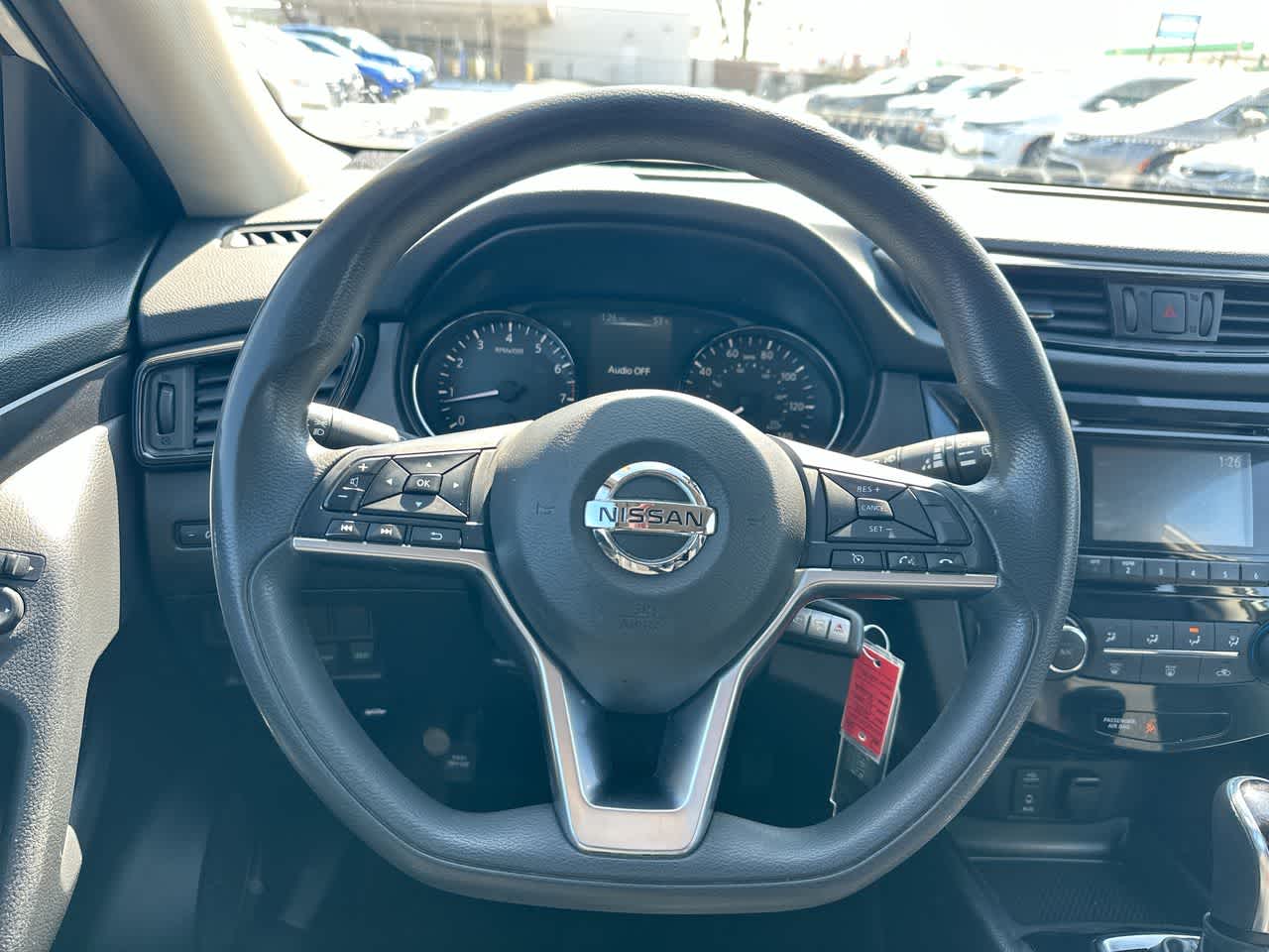 Thumbnail: 2017 Nissan Rogue - 27