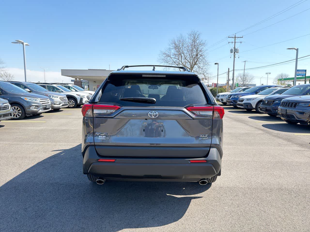 Thumbnail: 2025 Toyota RAV4 - 12
