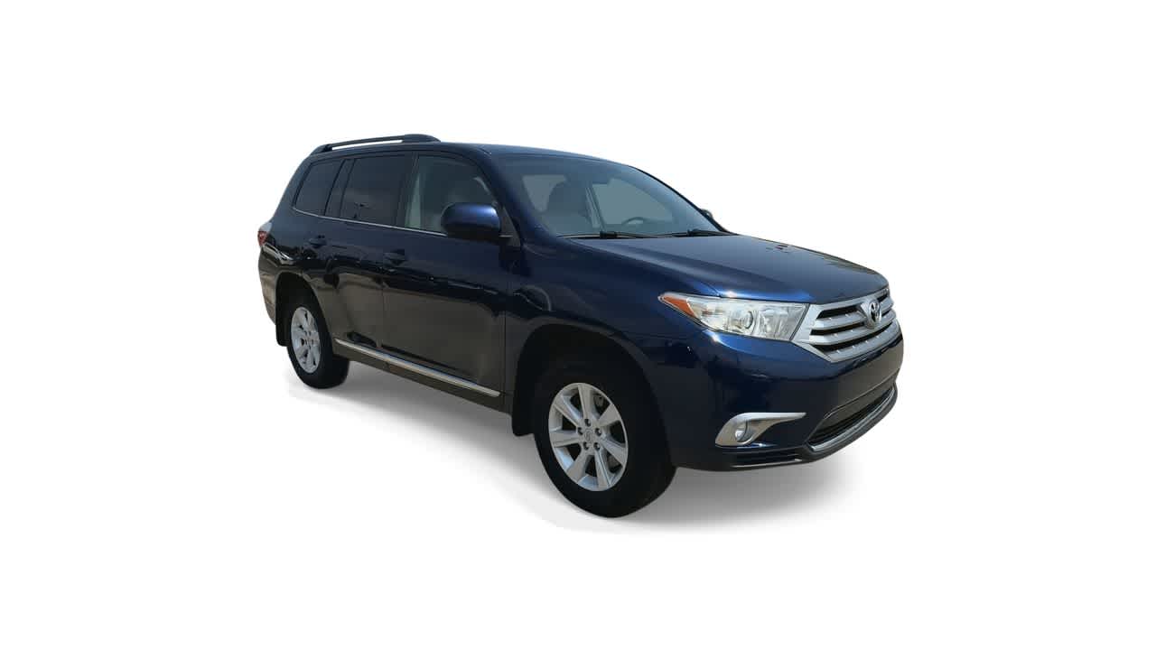 Thumbnail: 2013 Toyota Highlander - 2