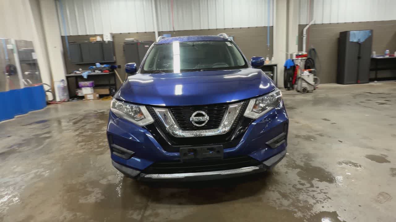 Thumbnail: 2017 Nissan Rogue - 3