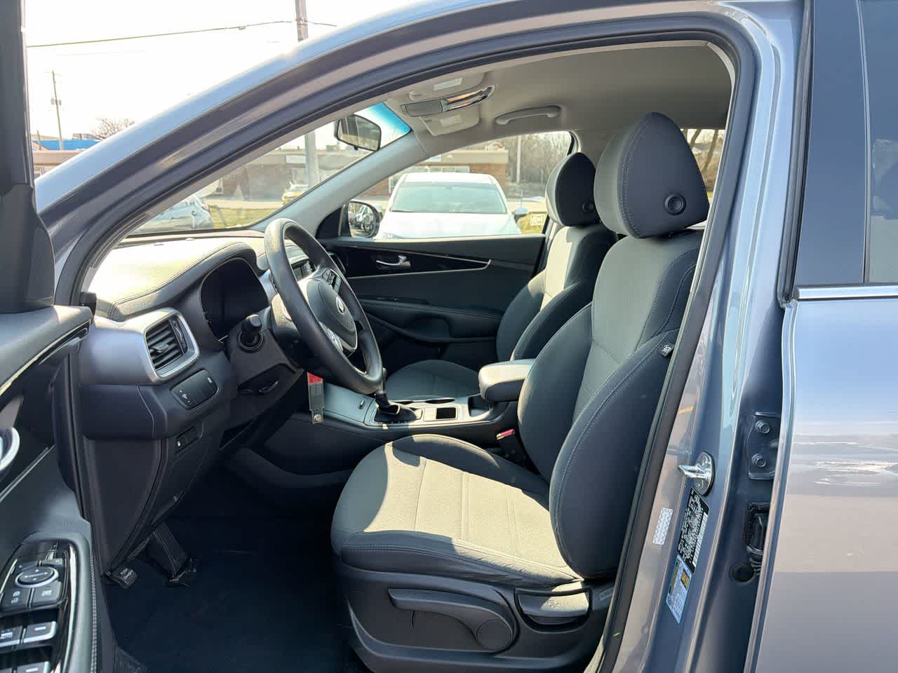 Thumbnail: 2020 Kia Sorento - 22