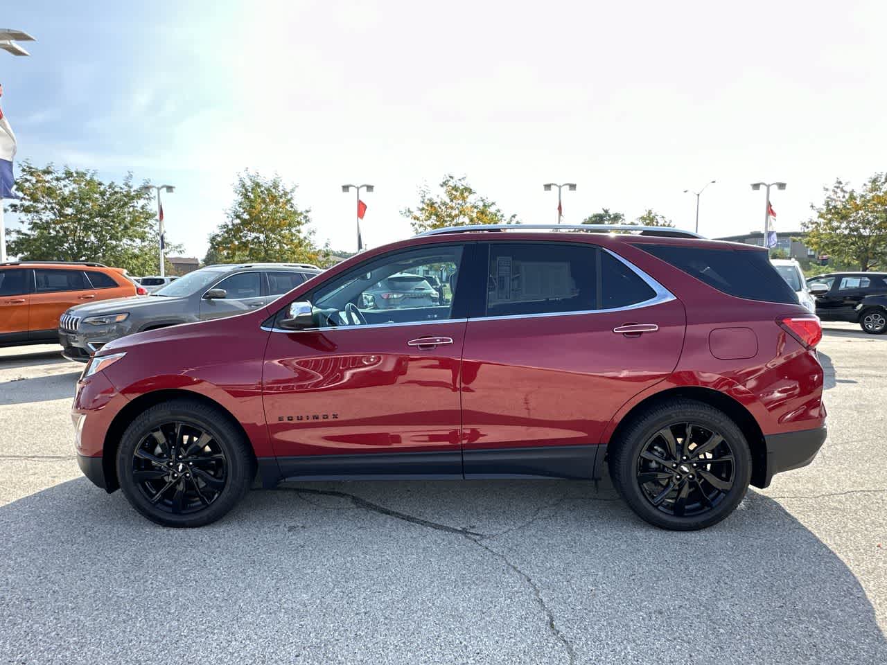 Used 2020 Chevrolet Equinox Premier with VIN 3GNAXYEX2LS595765 for sale in Waukesha, WI