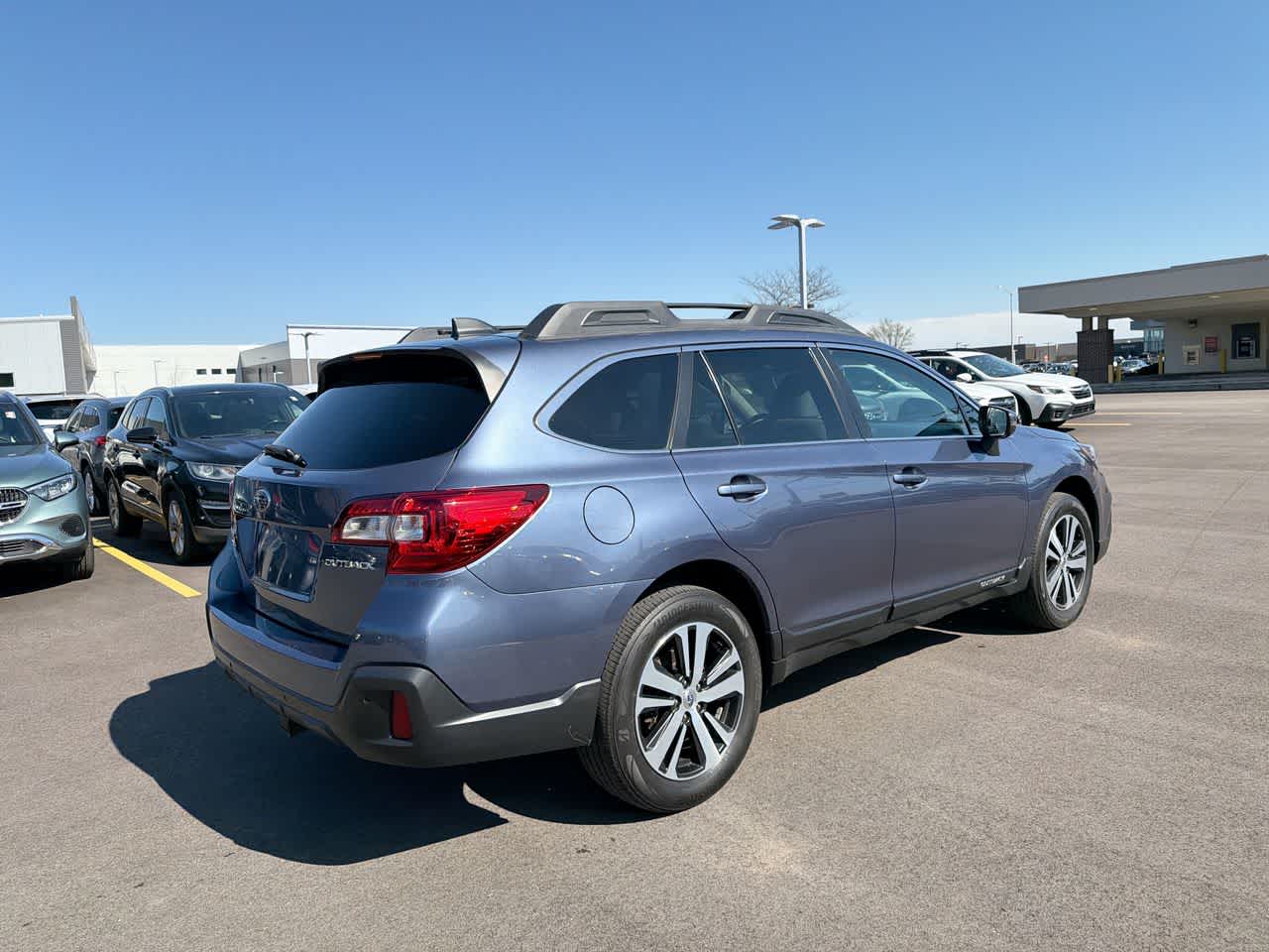 Thumbnail: 2018 Subaru Outback - 13