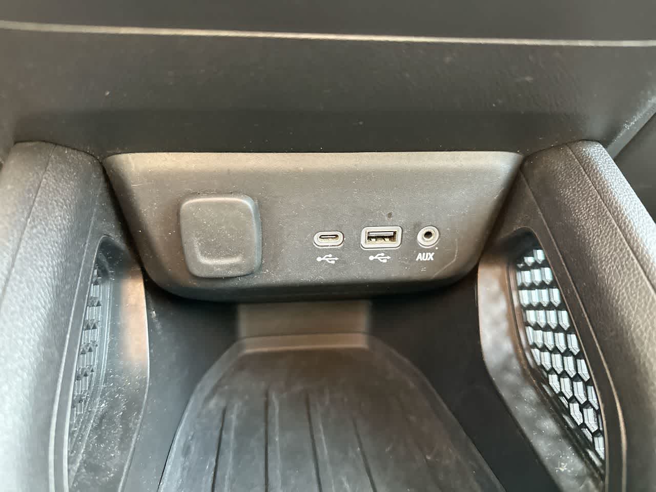 Thumbnail: 2021 Chevrolet TrailBlazer - 32