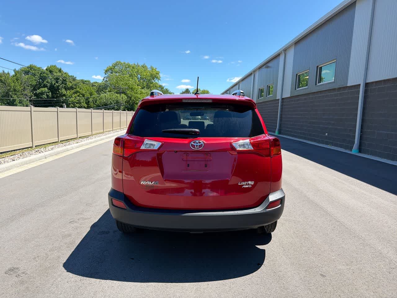 Thumbnail: 2015 Toyota RAV4 - 12