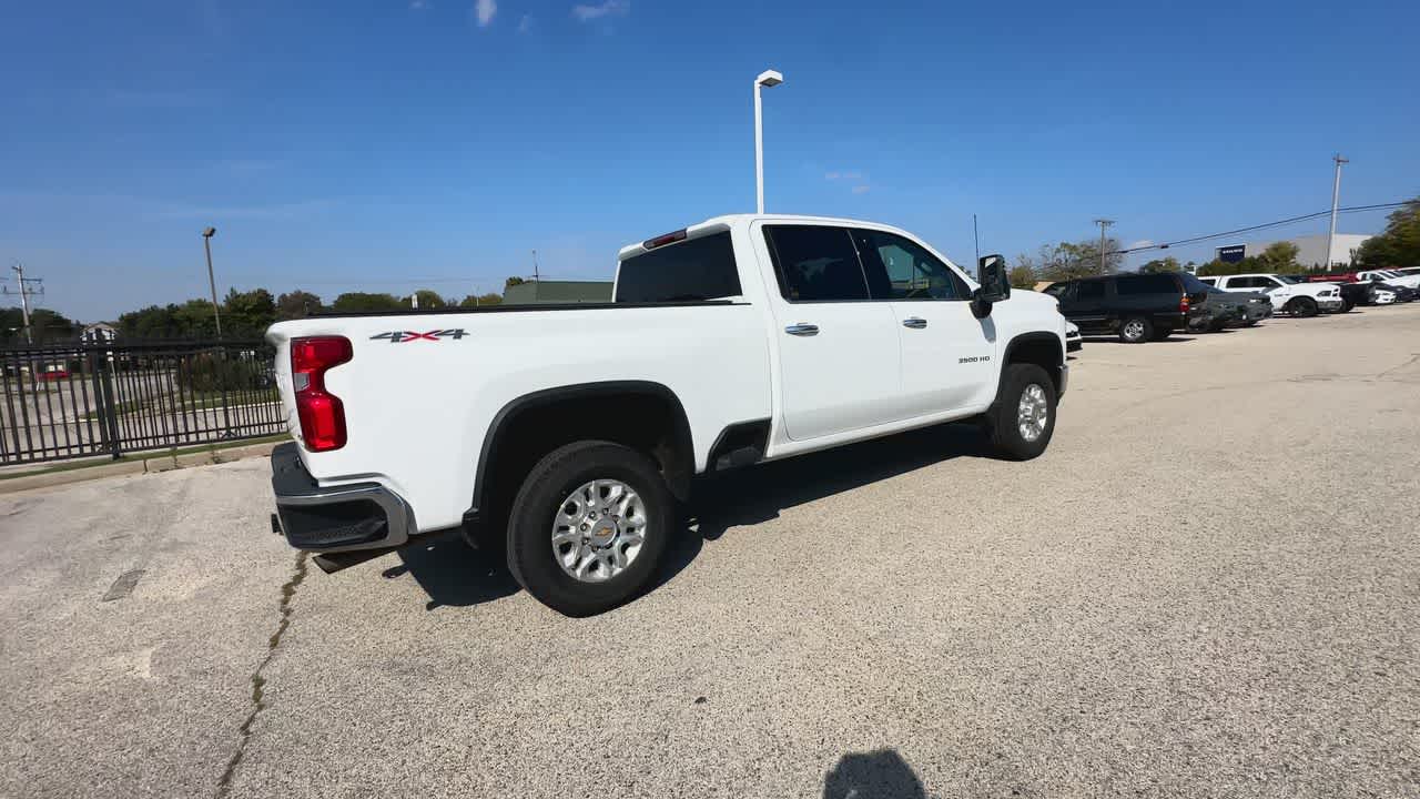 Thumbnail: 2022 Chevrolet Silverado 3500 - 8