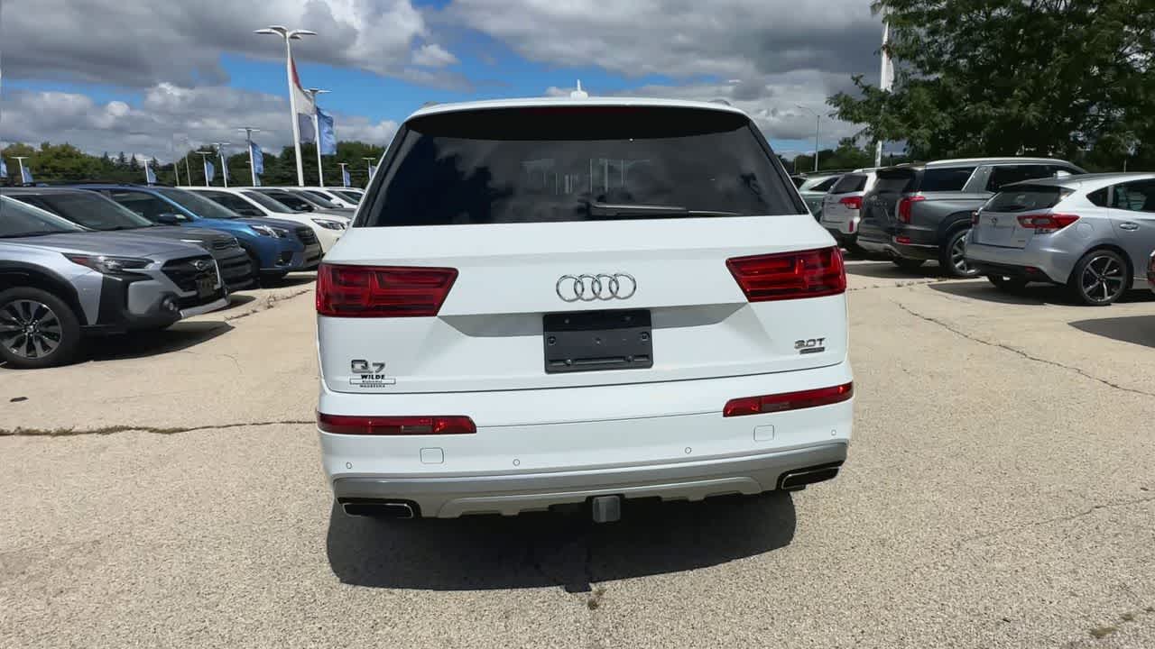 Thumbnail: 2017 Audi Q7 - 7