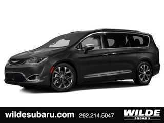 2017 Chrysler Pacifica Limited -
                  Waukesha, WI