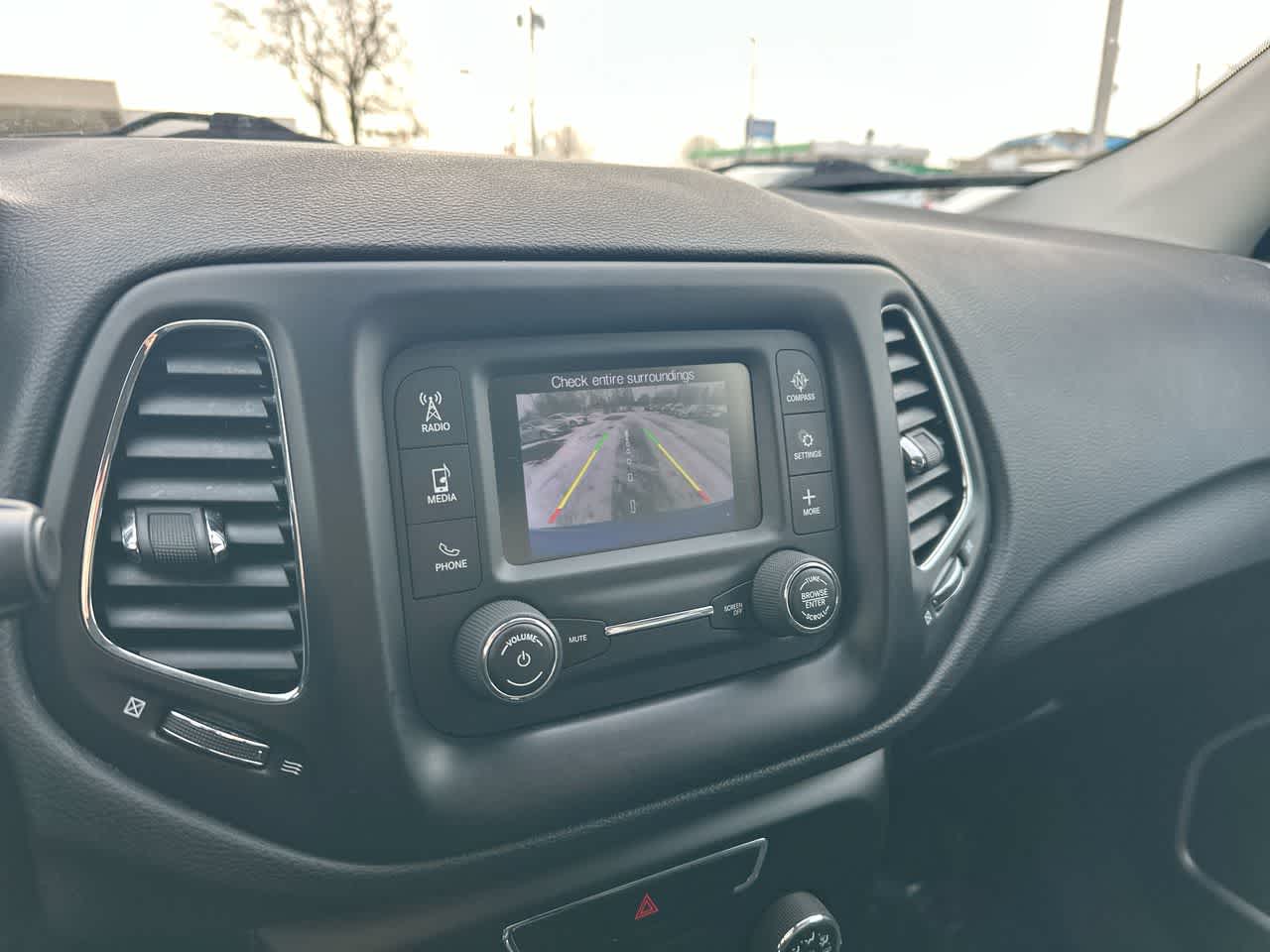 Thumbnail: 2018 Jeep Compass - 31