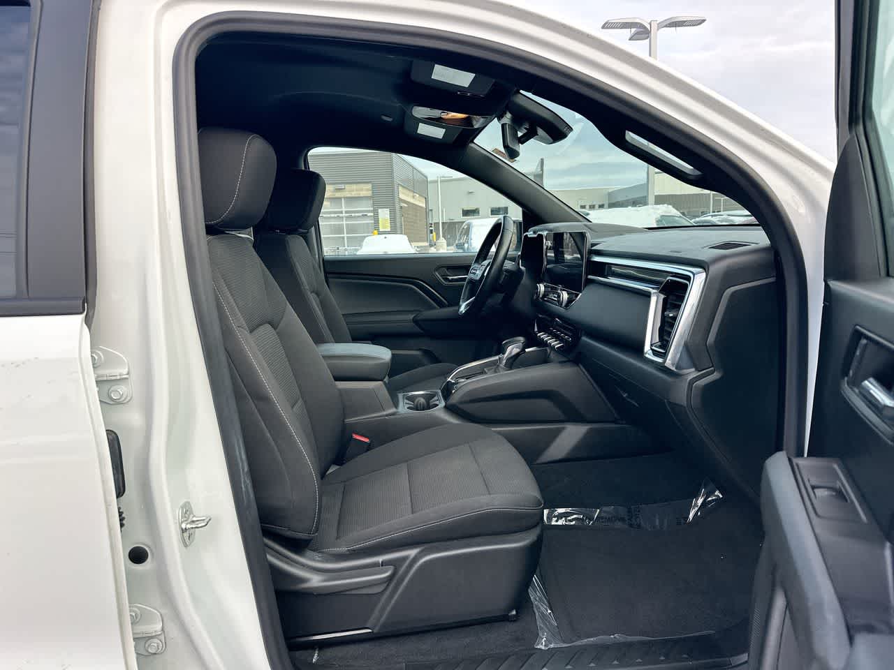 Thumbnail: 2024 GMC Canyon - 26