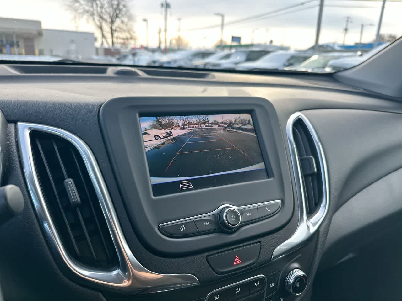 Thumbnail: 2020 Chevrolet Equinox - 31