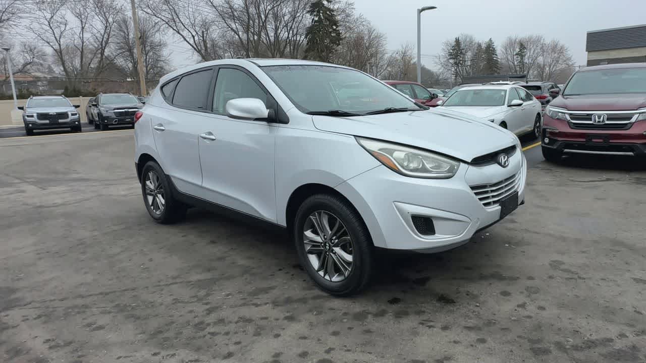 Thumbnail: 2015 Hyundai Tucson - 2