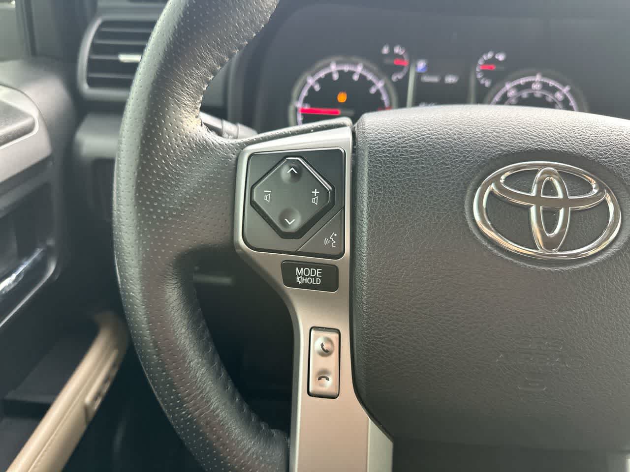 Thumbnail: 2020 Toyota 4Runner - 28