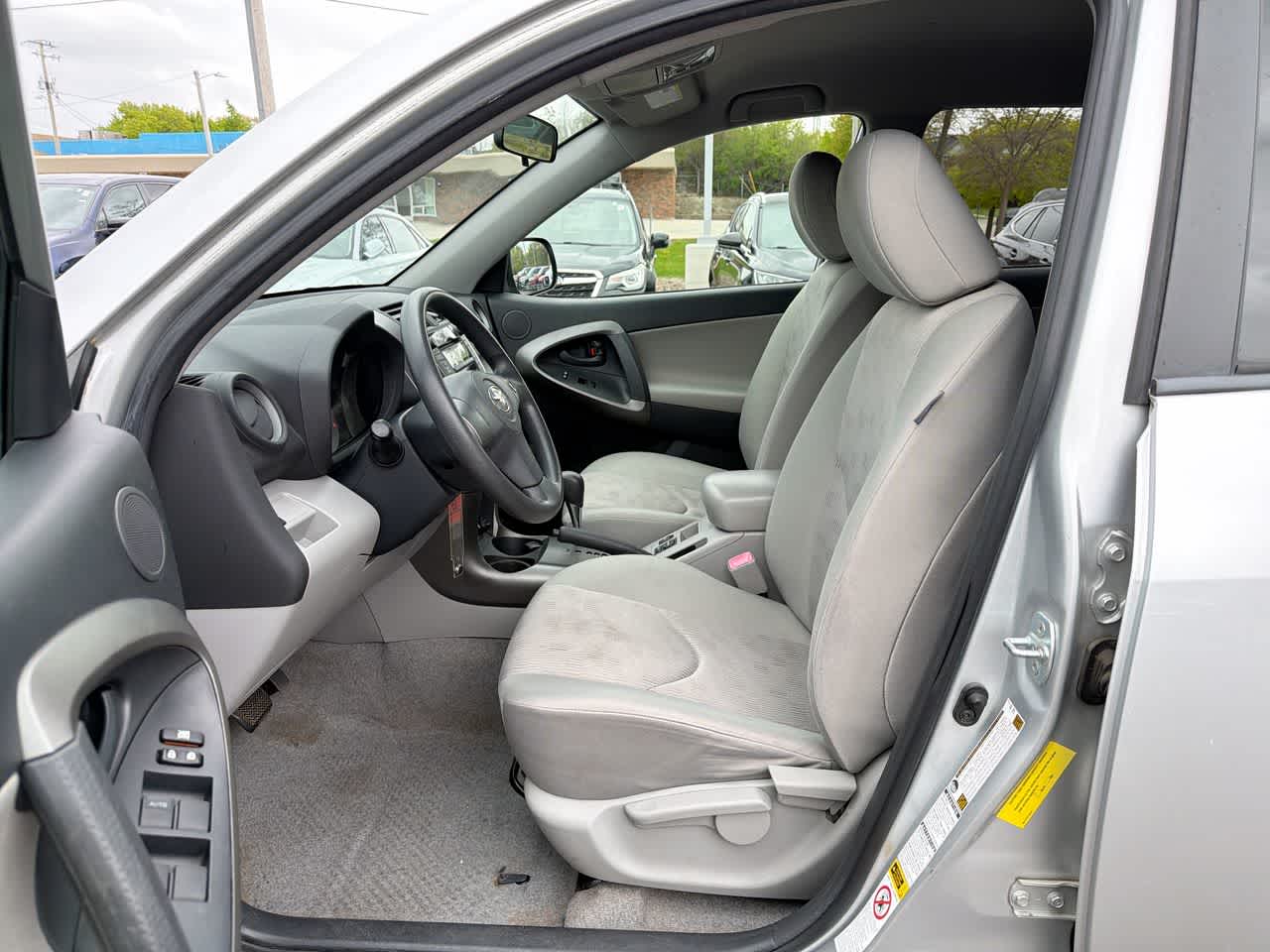 Thumbnail: 2009 Toyota RAV4 - 21