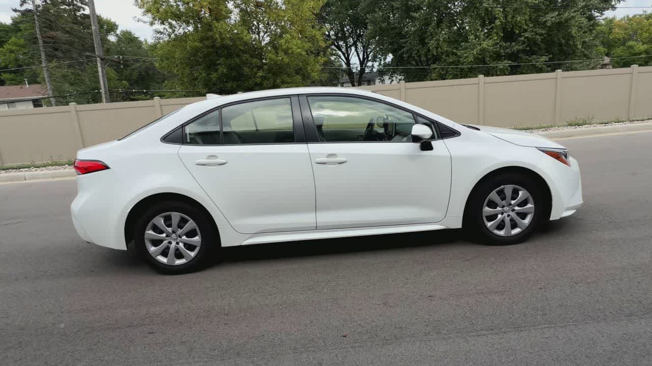 2021 Toyota Corolla LE - Photo 9