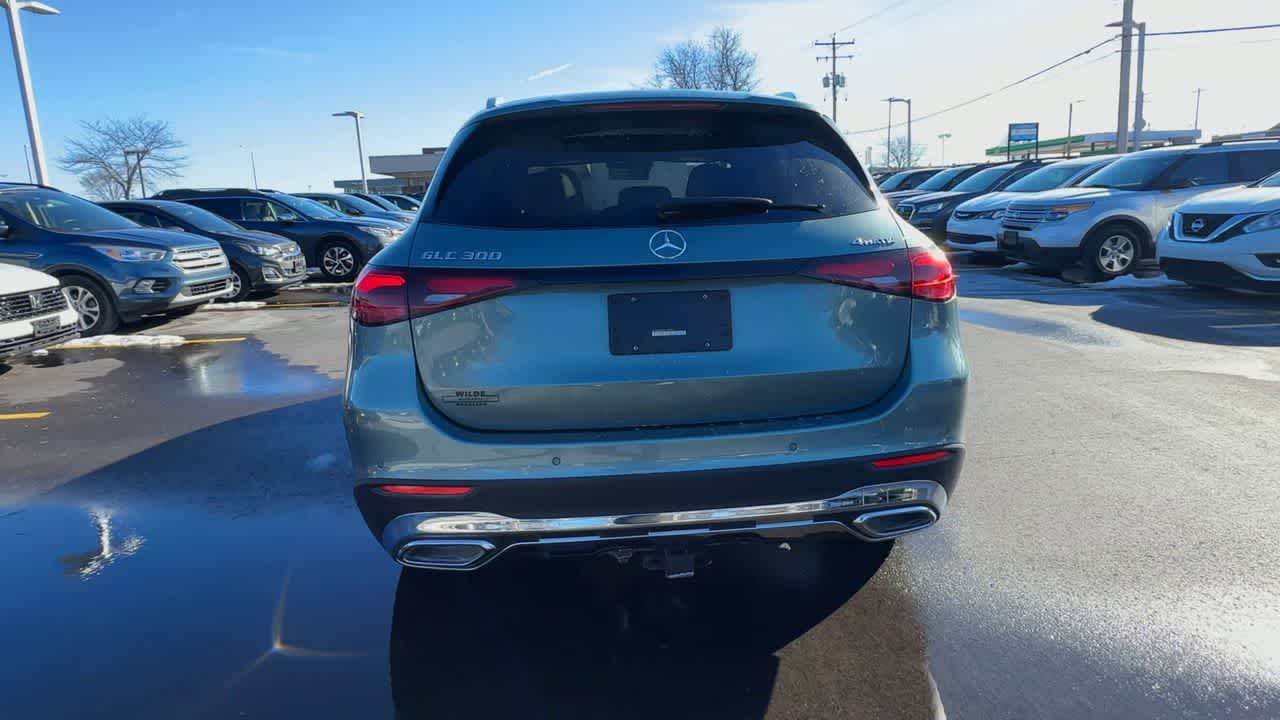 Thumbnail: 2025 Mercedes-Benz GLC - 7